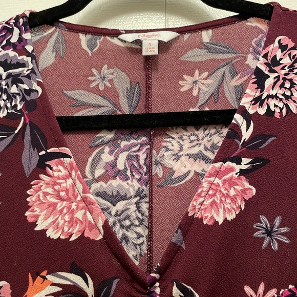 Girls candies, burgundy blouse with flower design - Picture 2 of 5